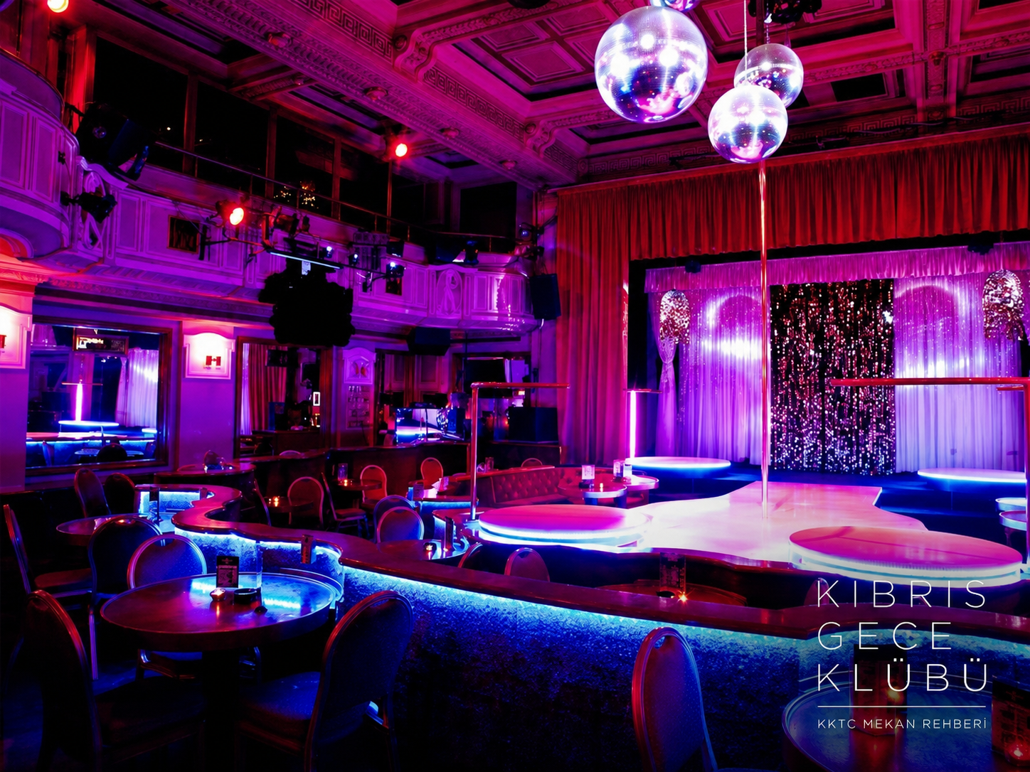 Faraon Gece Kulübü Lefkoşa KKTC - VIP iç mekan ve sahne atmosferi
